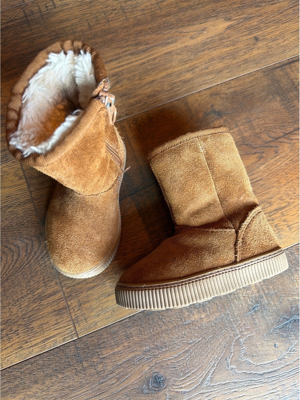 Cat & Jack Toddler Girls' Faux Suede Winter Boots with Faux Fur Lining, Size 5